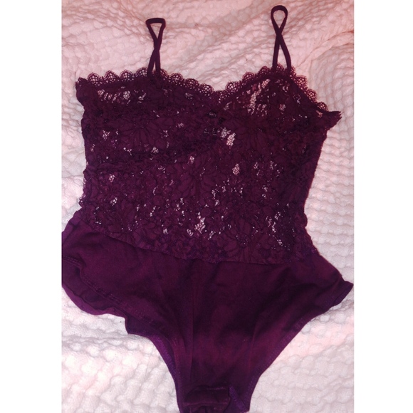 FOREVER 21 Floral lace bodysuit - Picture 3 of 3